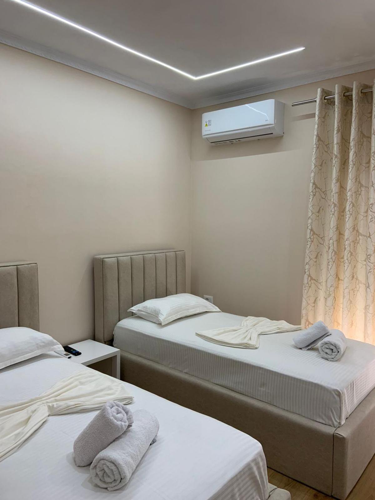 Vila Qyteza Korce Extérieur photo